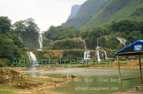 The breathtaking landscape around the waterfall