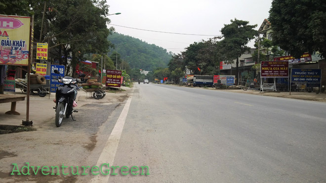 Route 6 at Luong Son, Hoa Binh