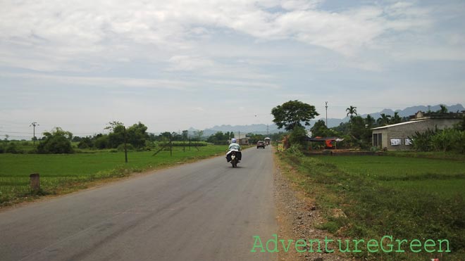 Road from Tan Lac to Ninh Binh and Ha Nam