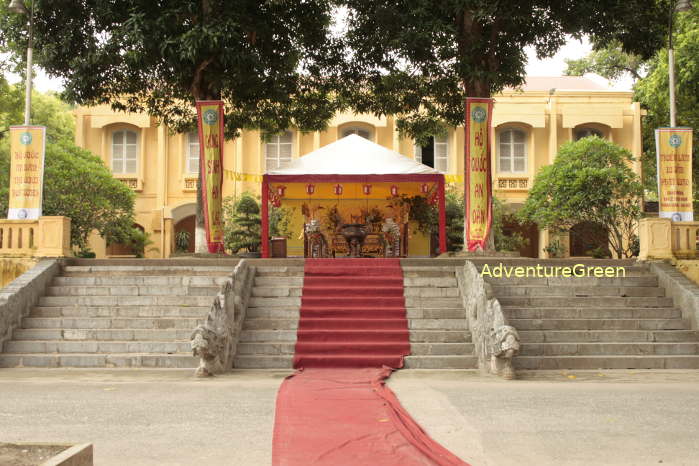 Relics of the Kinh Thien Palace (Palace of Reverence to the Heaven)