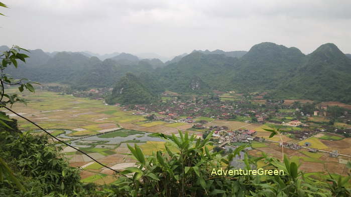 A wonderful panoramic view of the Bac Son Valley from the Na Lay Mountain