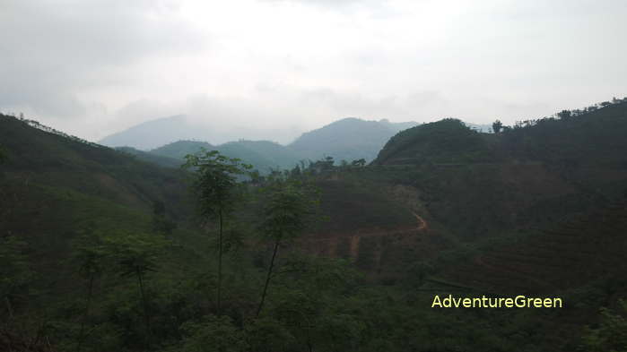 The Lung Lo Pass between Son La and Yen Bai Provinces