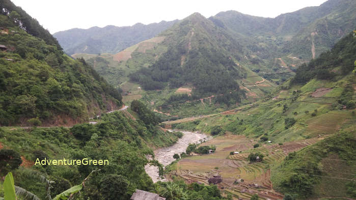Road amid mountains at Tram Tau District, Yen Bai Province