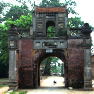 The Old Gate to the Tho Ha Village 