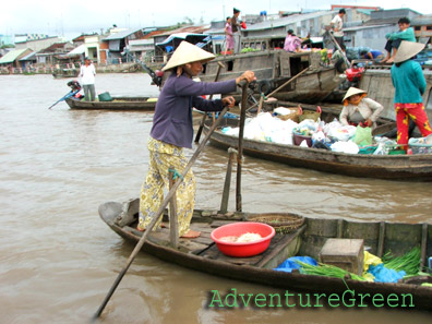 Cai Be Floating Market between Vinh Long and Tien Giang