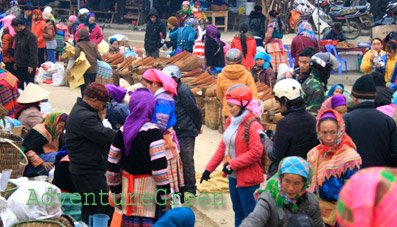 Bac Ha ethnic market