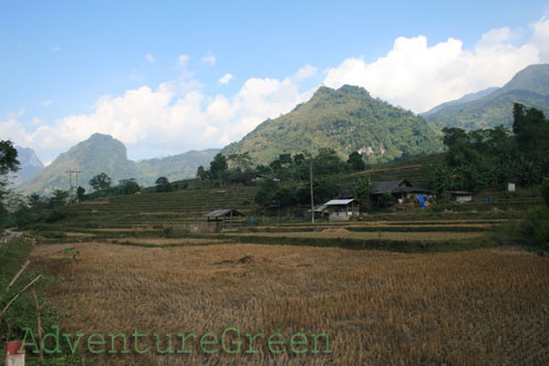 Mountains at Cho Don on the way from Thai Nguyen to Ba Be National Park