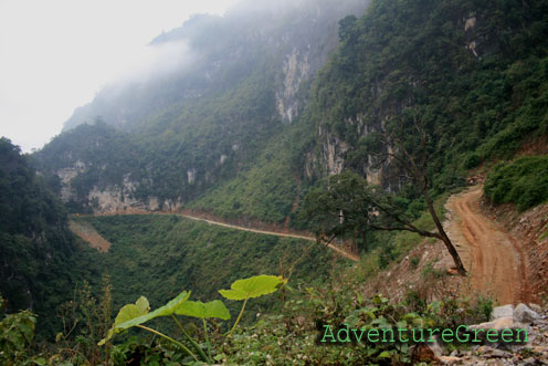 A windy road at Xuan Truong, Bao Lac, Cao Bang