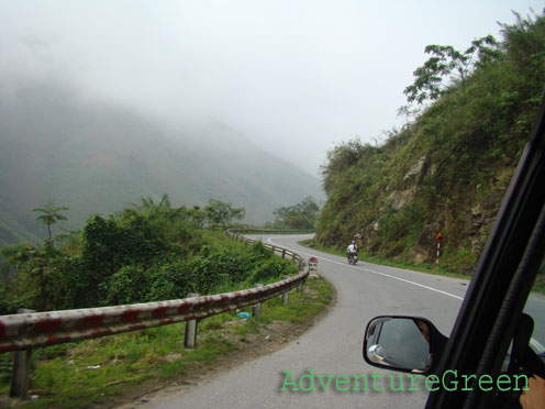 Foggy road from Lao Cai to Sapa