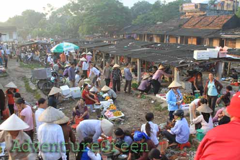 Tam Coc Market