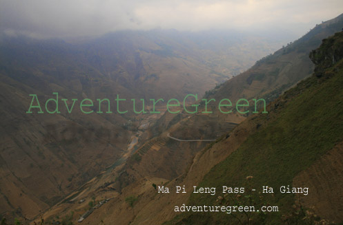 Ma Pi Leng Pass between Dong Van and Meo Vac