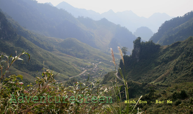 Spectacular mountains and valleys at Minh Son- Minh Ngoc (Bac Me) via which we could reach the south of the Du Gia Valley