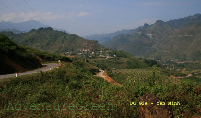 Captivating mountains on the road between Bac Me and the Du Gia Valley for those who access the valley from the south