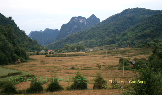 Mountains at Duc Long, Thach An