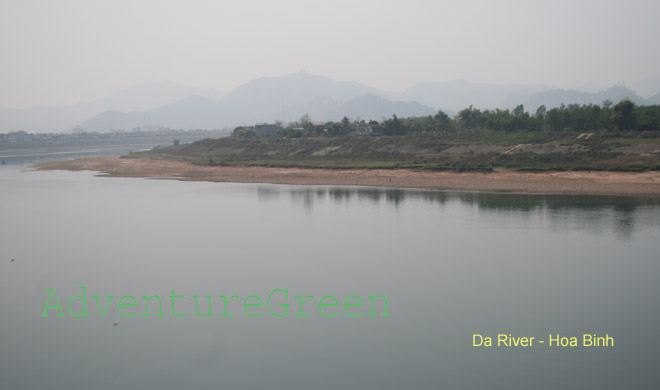 The Da River in Hoa Binh