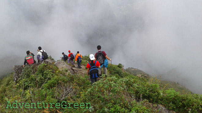 The trekking tour to the summit of Mount Bach Moc Luong Tu (Ky Quan San) brings unforgettable joys and inspirations