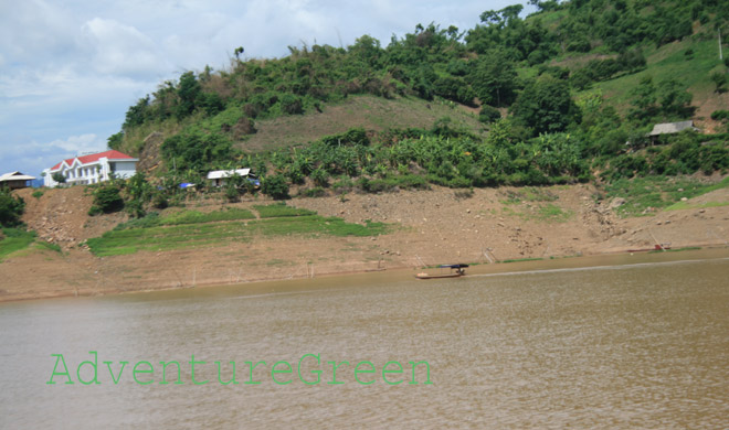 The Da River at Van Yen on the way back