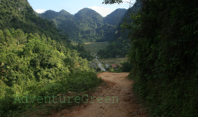 A path to the secret valley at Kho Muong