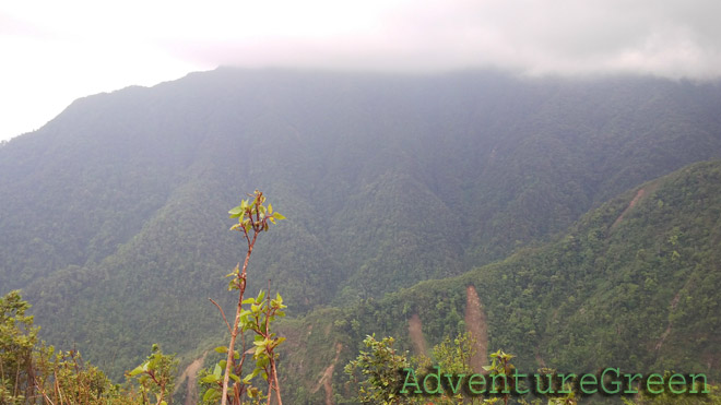 The summit of Ta Chi Nhu was nowhere in sight