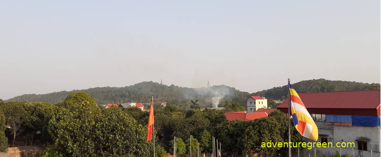 Trekking Tour to Phat Tich Pagoda - 1 Day