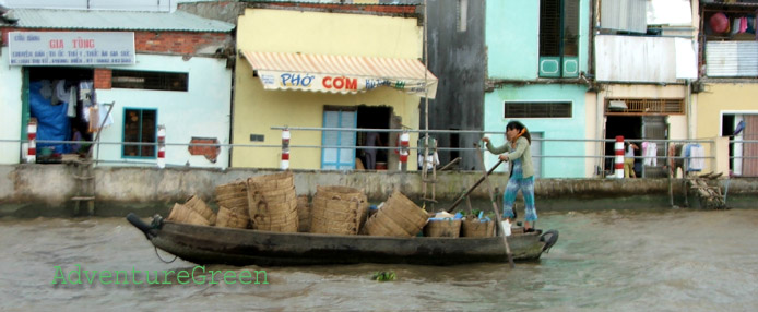 Rowing boat at Can Tho