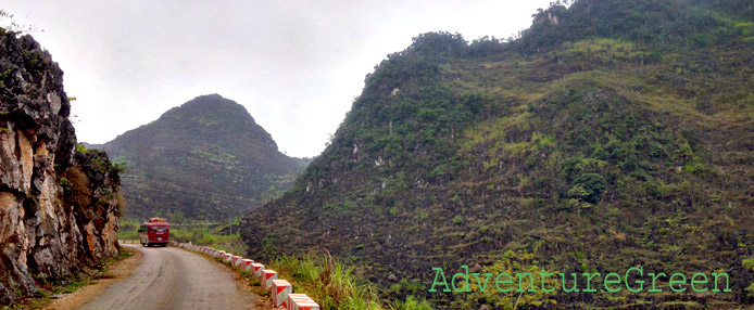 Scenic road at Sung Trai, the Rock Plateau of Dong Van