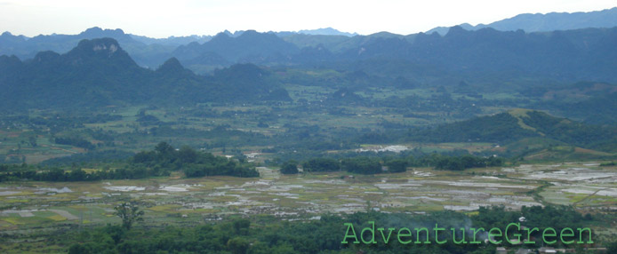 Splendid mountains at Thung Khe Pass, Hoa Binh