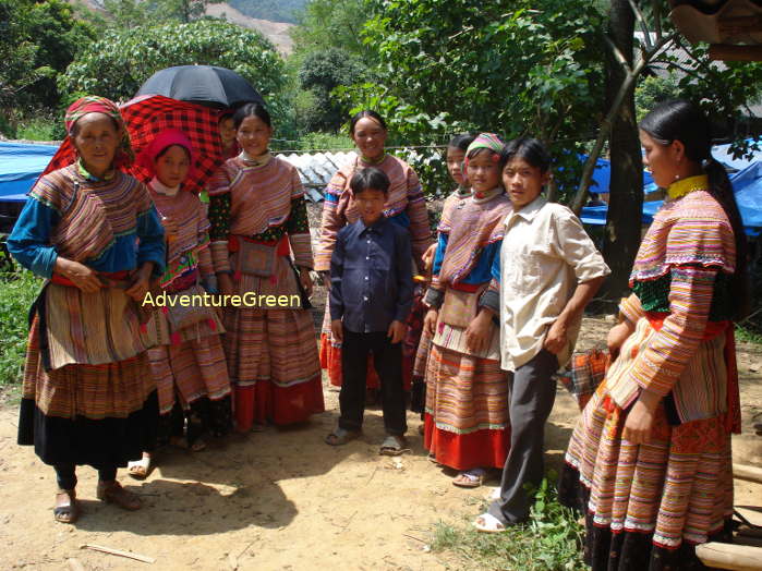 Flower Hmong people at the Coc Ly Market in Bac Ha, Lao Cai Province, Vietnam