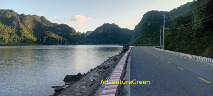 Road on Cat Ba Island