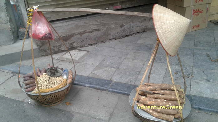 Quang Ganh, a carrying tool Vietnamese women use to carry things