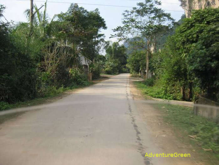 Road to the Vu Quang National Park