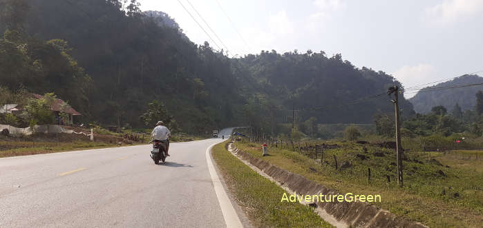 Part of the road on high altitude as we get closer to the heavenly Hang Kia Valley