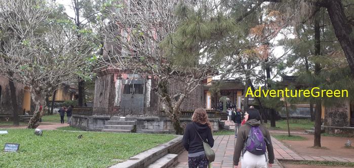 Travel guide to Hue, Vietnam Travel guide to Hue, Vietnam