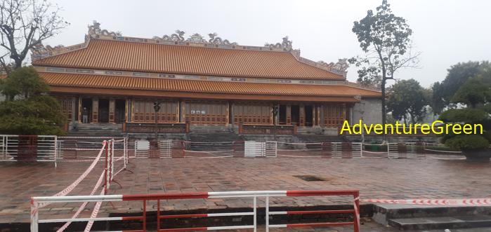 Travel guide to Hue, Vietnam Travel guide to Hue, Vietnam