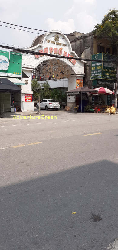 The Market of Pho Hien, Hung Yen City, Vietnam