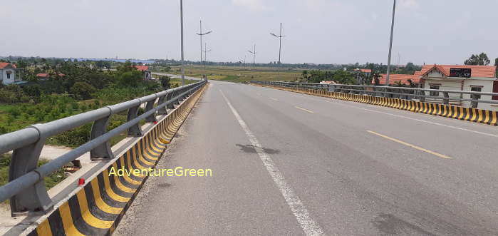 Route 10 at Nam Dinh which connects the province with Ninh Binh, Thai Binh, Hai Phong and Quang Ninh (Halong City)