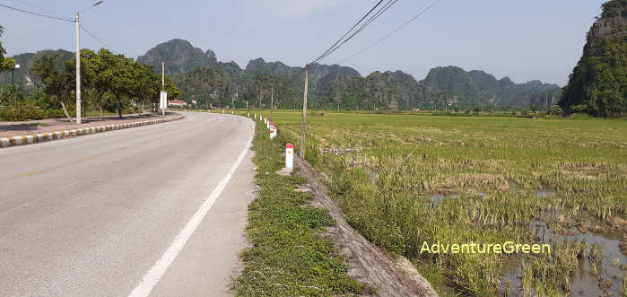 A scenic road at Tam Coc in Ninh Binh Province