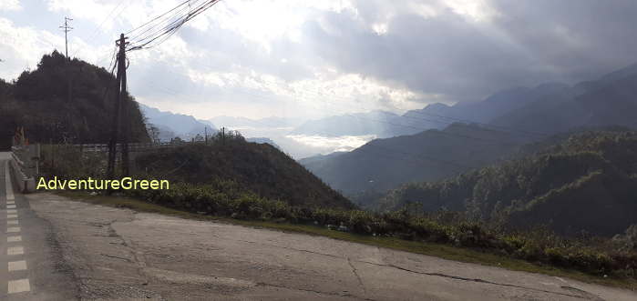 Captivating road amid mountains on the O Quy Ho Pass