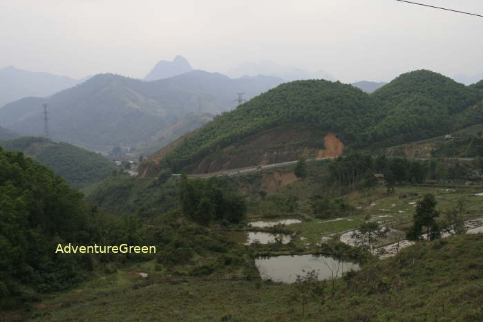 The Khe Pass (Deo Khe) between Phu Tho and Son La Provinces