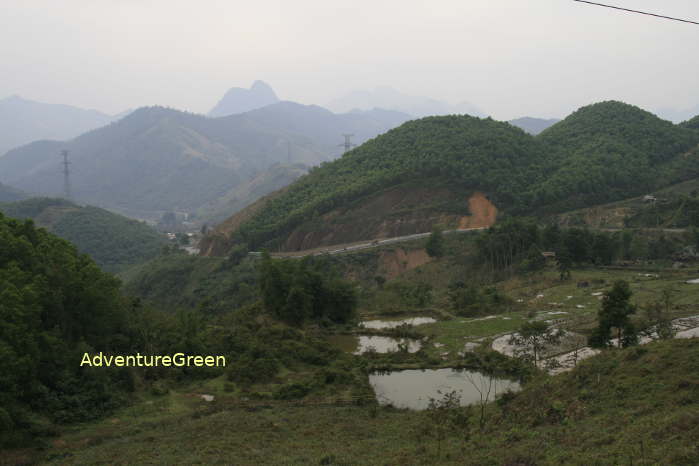 The Khe Pass (Deo Khe) between Phu Tho and Son La Provinces