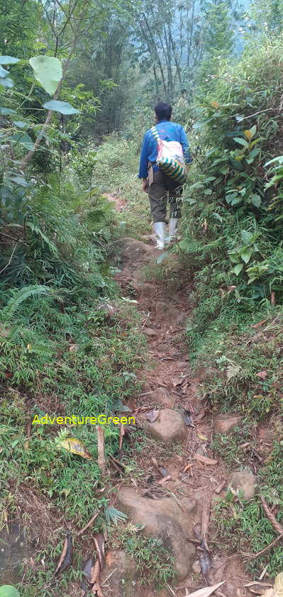 A rocky path near the base of the Pu Luong Mountain A rocky path near the base of Mount Pu Luong