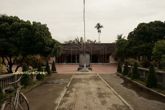 The temple dedicated to Trinh Lords at Vinh Loc Thanh Hoa, close to the Ho Family Citadel