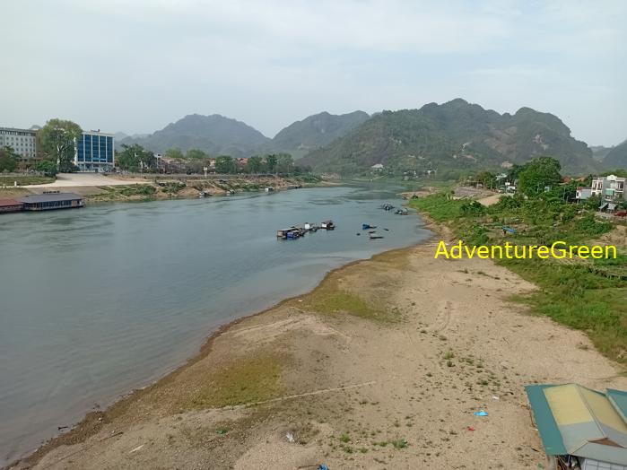 Travel guide to Tuyen Quang, Vietnam Travel guide to Tuyen Quang, Vietnam