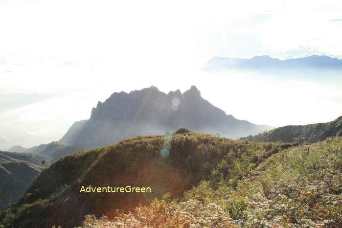 Ocean of clouds at the summit of Mount Lung Cung in Mu Cang Chai Yen Bai