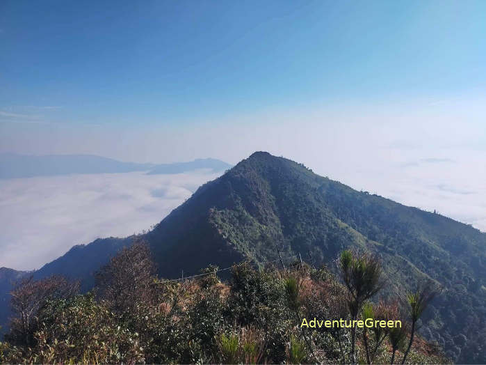 Some day it is an ocean of clouds at the Dinosaur Backbone which makes us wonder if we should move on!